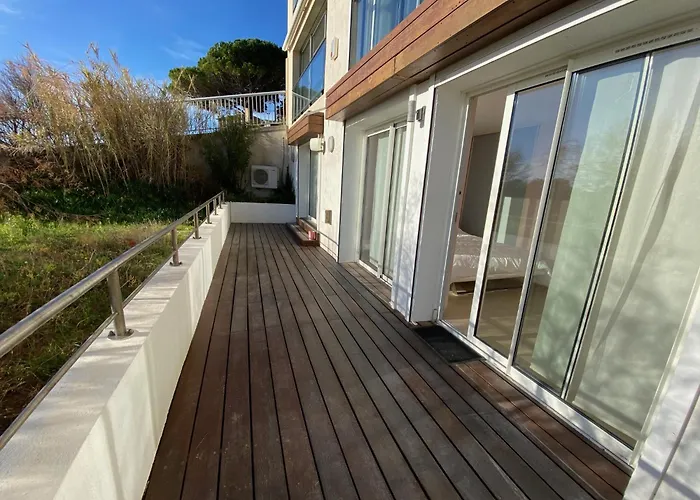 L'azurea Front De Lejlighed