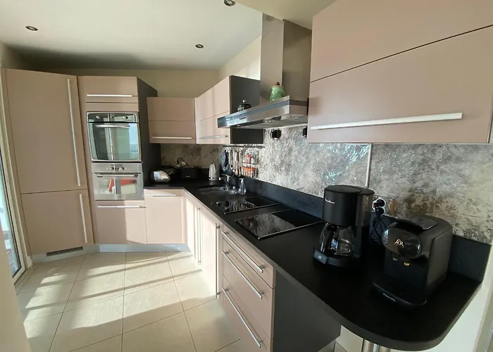 L'azurea Front De דירה *